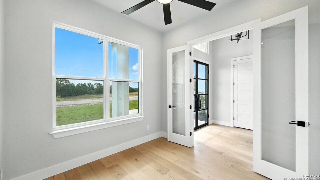 Spacious, unfurnished interior of a new home in , Spring Branch (Image 18).