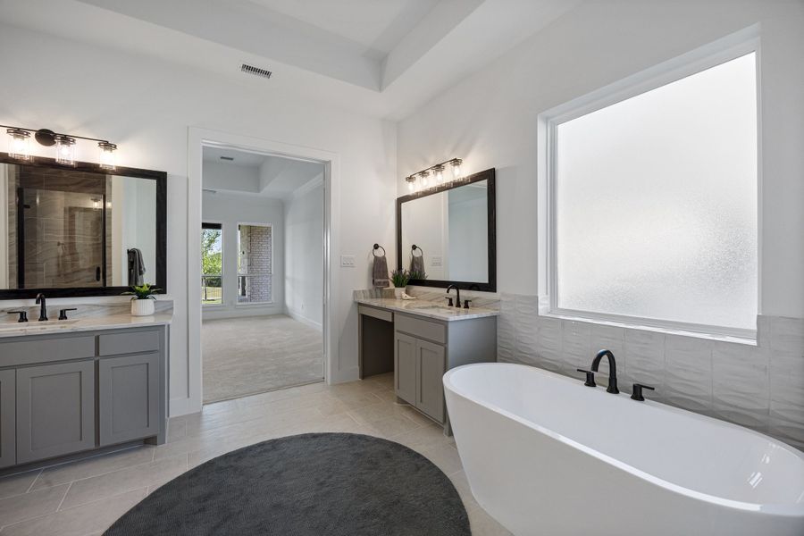 Representative furnished interior of a home built from the Blackburn by Windsor Homes in Ridge Pointe Estates, McLendon-Chisholm (Image 36).