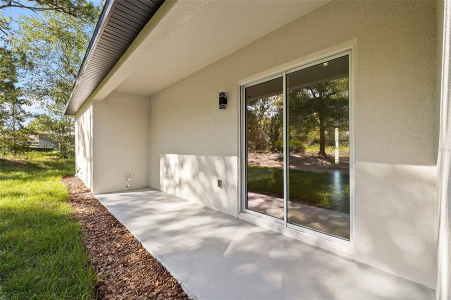 Exterior details and patio area of a home in , Dunnellon (Image 24). Exterior details and patio area of a home in , Dunnellon (Image 24).