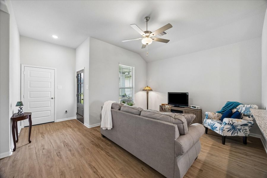 Furnished interior view inside a new home in Magnolia Springs, Montgomery (Image 12).