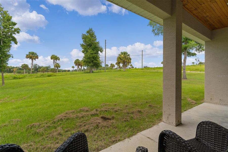 Exterior details and patio area of a home in , Ocala (Image 27).