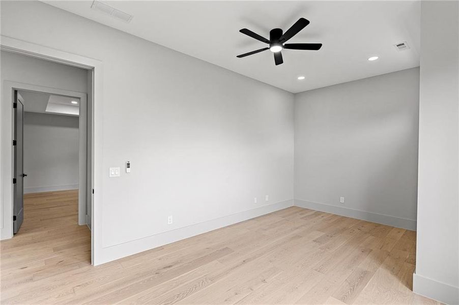 Spacious, unfurnished interior of a new home in , Lawrenceville (Image 69).