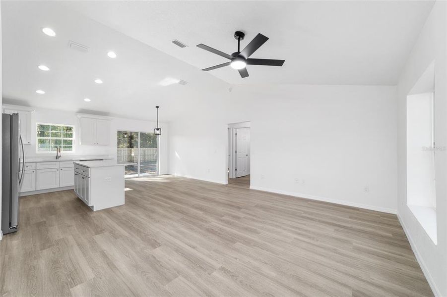 Spacious, unfurnished interior of a new home in , Dunnellon (Image 35). Spacious, unfurnished interior of a new home in , Dunnellon (Image 35).
