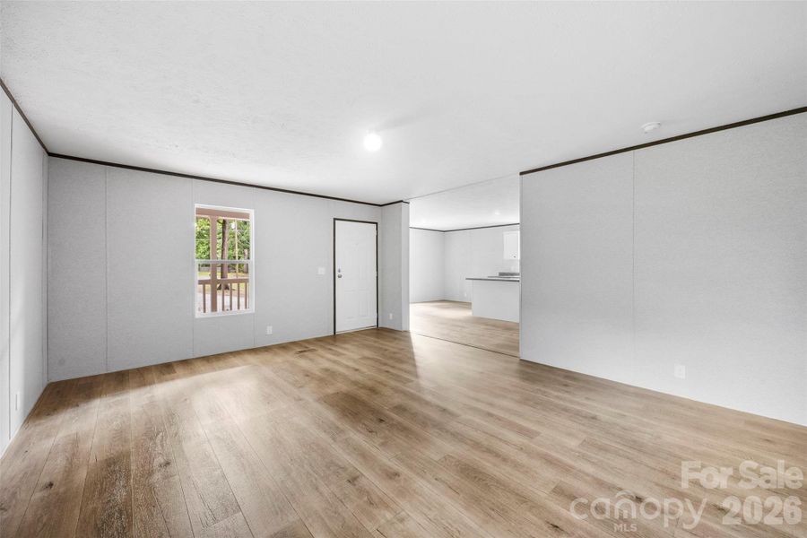 Spacious, unfurnished interior of a new home in , Kings Mountain (Image 19).