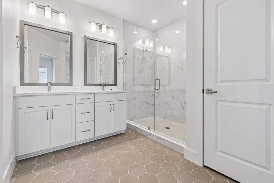 Owner's Bath Owner's Bath