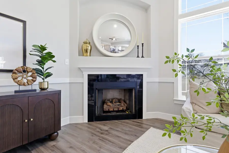 Furnished interior view inside a new home in Lonesome Dove, San Antonio (Image 12).