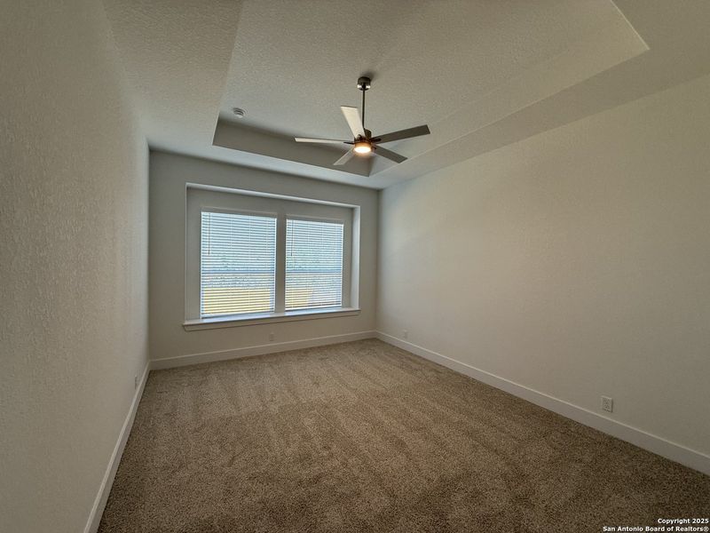 Spacious, unfurnished interior of a new home in Buffalo Crossing, Cibolo (Image 21).