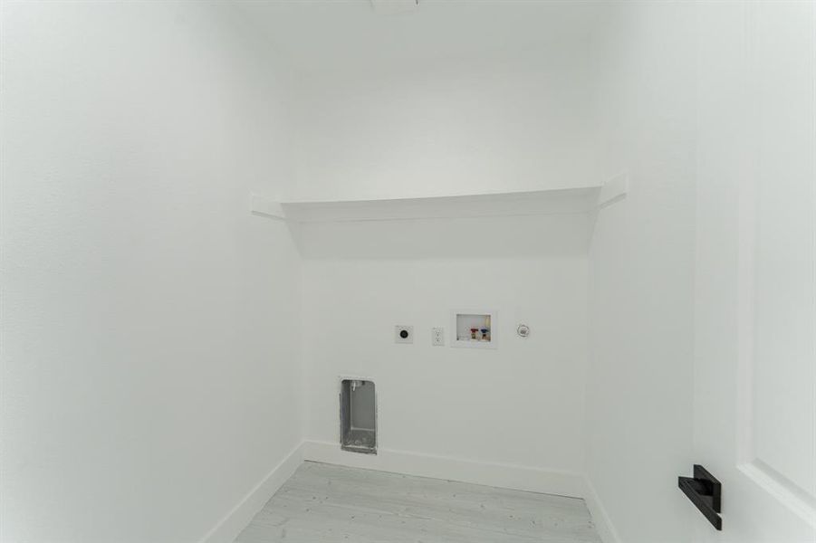 Spacious, unfurnished interior of a new home in , Sulphur Springs (Image 11). Spacious, unfurnished interior of a new home in , Sulphur Springs (Image 11).