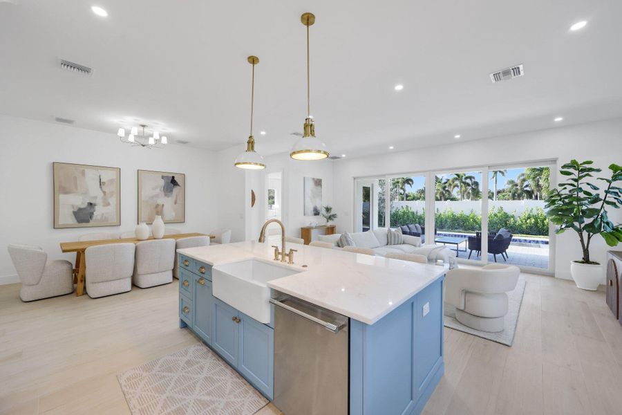 309 Claremont Lane - 16.jpg-SMALL 309 Claremont Lane - 16.jpg-SMALL