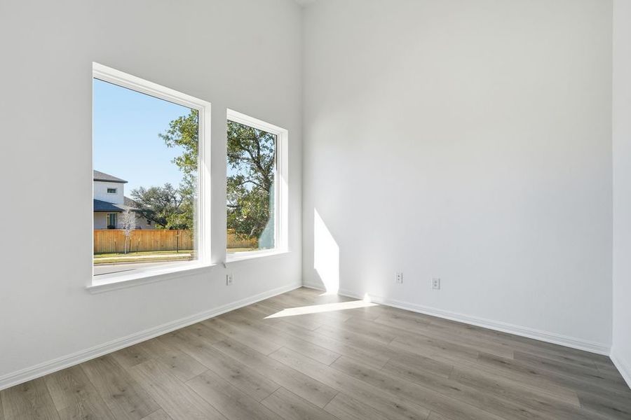 Spacious, unfurnished interior of a new home in Parkside on the River, Georgetown (Image 26).