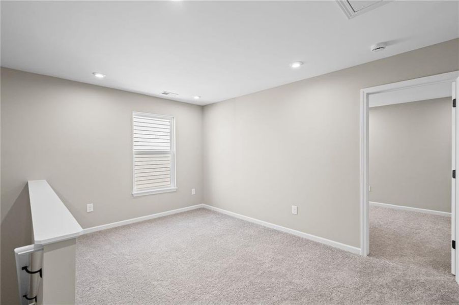 Spacious, unfurnished interior of a new home in Twin Lakes, Hoschton (Image 25). Spacious, unfurnished interior of a new home in Twin Lakes, Hoschton (Image 25).