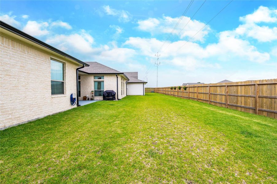 Long stretch of backyard space Long stretch of backyard space