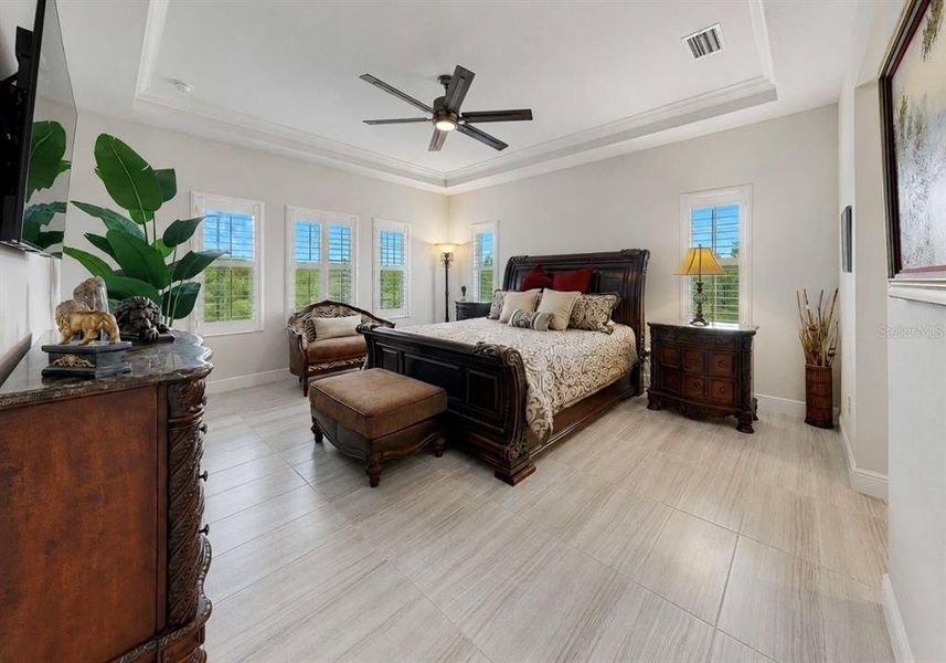 Furnished interior view inside a new home in , Apollo Beach (Image 38).
