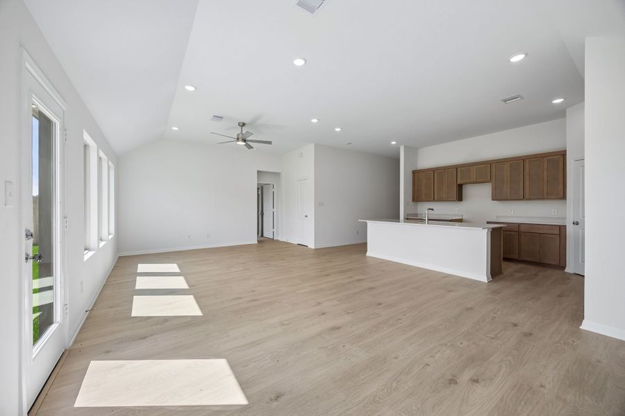 Spacious, unfurnished interior of a new home in Riviera Pines, Huffman (Image 15). Spacious, unfurnished interior of a new home in Riviera Pines, Huffman (Image 15).