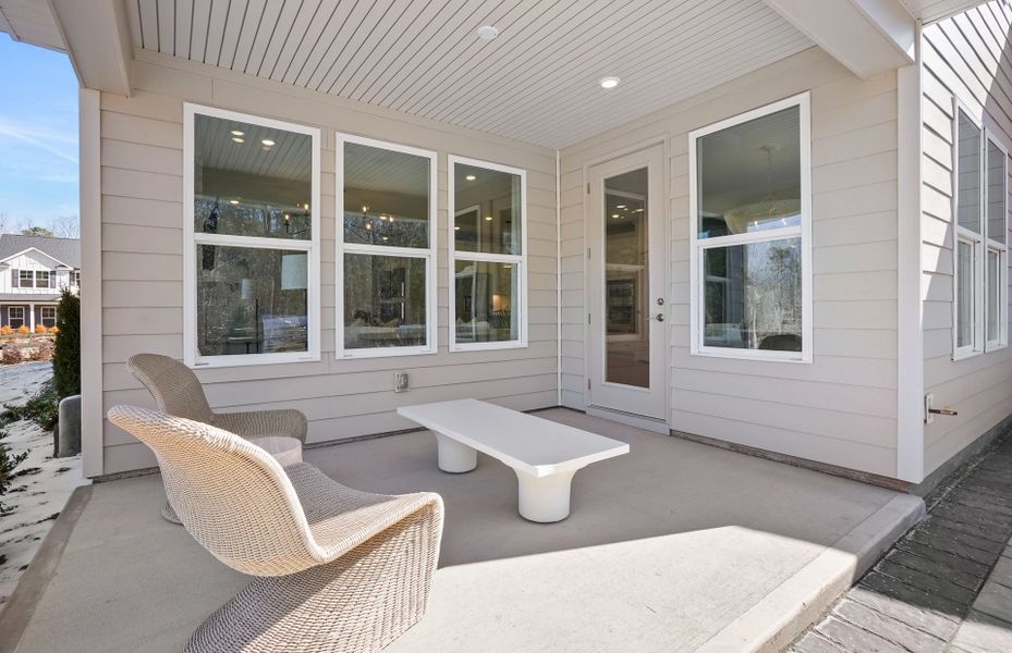 Representative exterior details of a home built from the Mystique by Pulte Homes in Forest Creek, Waxhaw (Image 56).