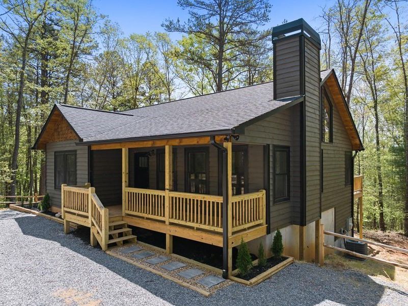 Exterior details and patio area of a home in , Morganton (Image 19).
