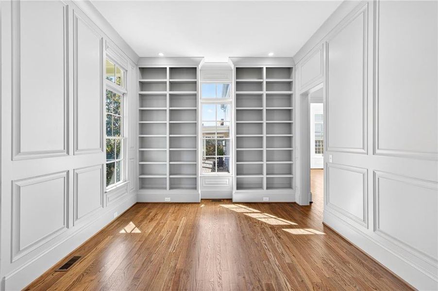 Spacious, unfurnished interior of a new home in , Smyrna (Image 25).