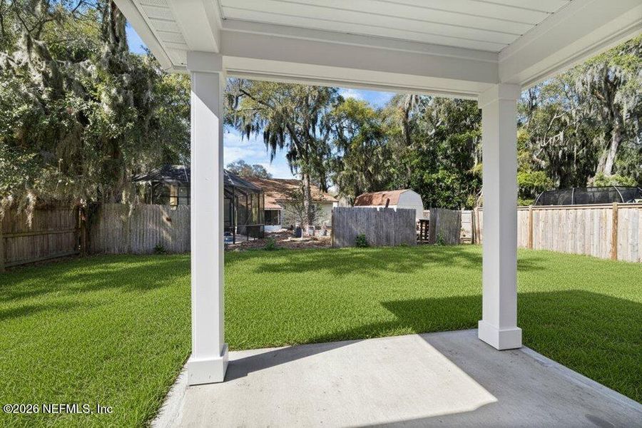 Exterior details and patio area of a home in , Jacksonville (Image 3).