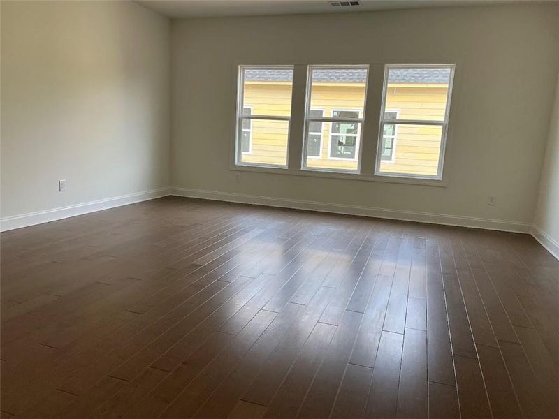 Spacious, unfurnished interior of a new home in , Woodstock (Image 41).