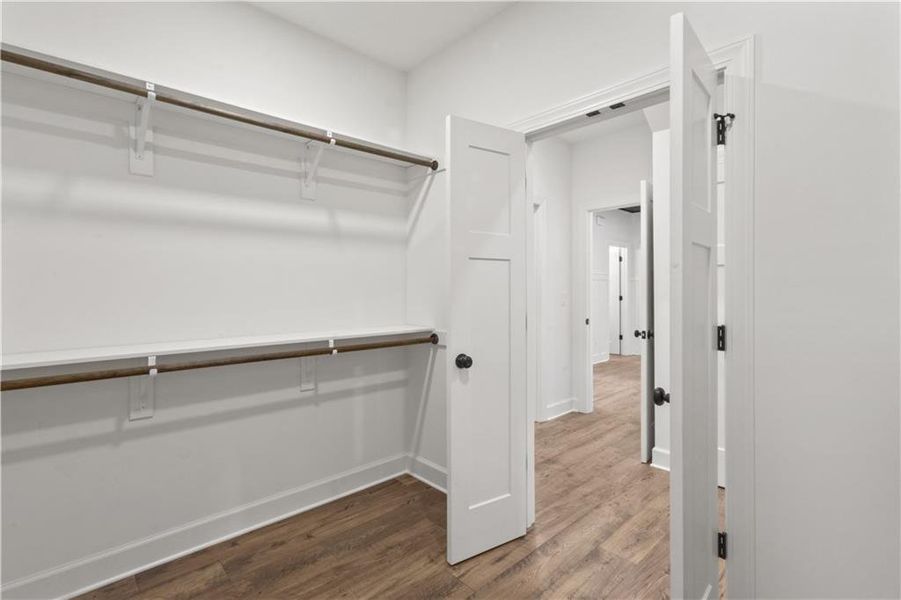 Spacious, unfurnished interior of a new home in , Dahlonega (Image 27).