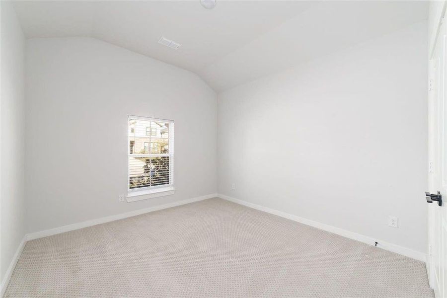 Spacious, unfurnished interior of a new home in Elyson 45' & 70', Katy (Image 20).