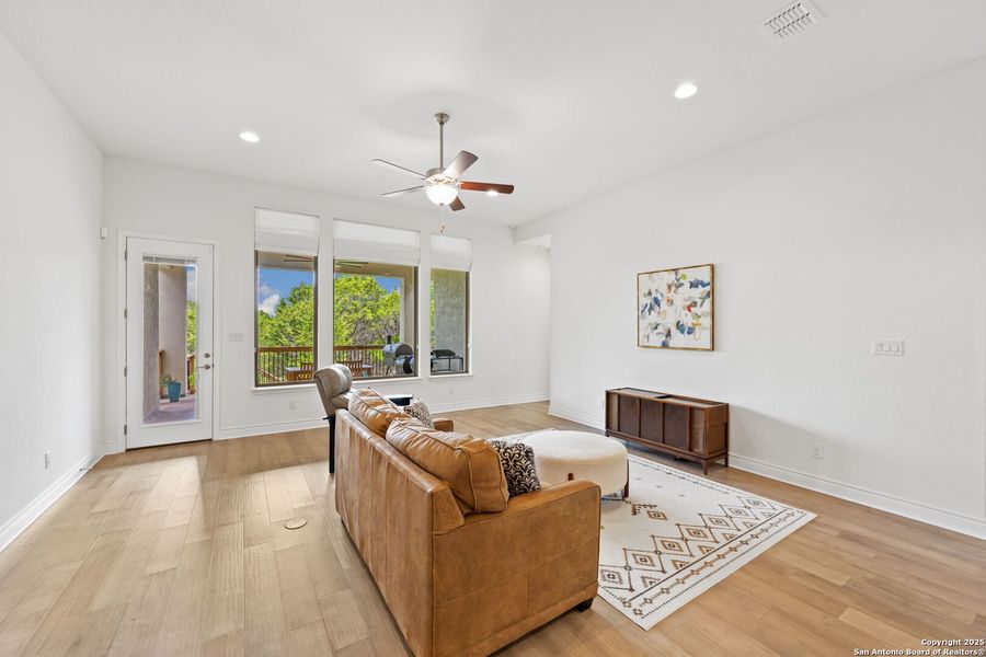 Furnished interior view inside a new home in Esperanza - 70', Boerne (Image 23). Furnished interior view inside a new home in Esperanza - 70', Boerne (Image 23).
