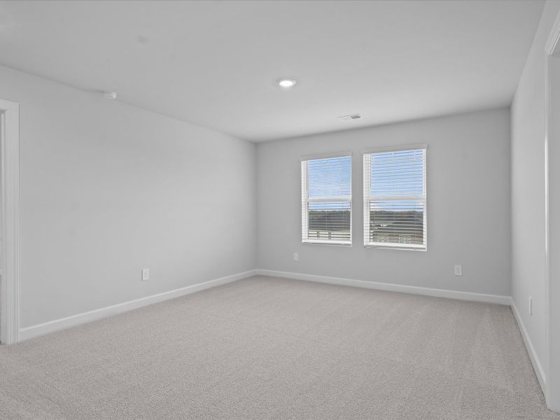 Spacious, unfurnished interior of a new home in Chatham Forest, Duncan (Image 13). Spacious, unfurnished interior of a new home in Chatham Forest, Duncan (Image 13).