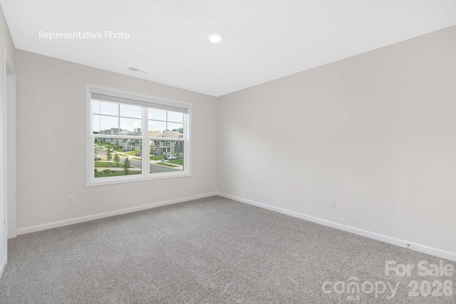 Spacious, unfurnished interior of a new home in Sylvan Creek, Denver (Image 39).