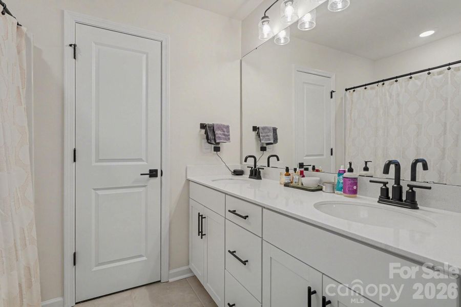 Furnished interior view inside a new home in Falls Cove, Troutman (Image 17). Furnished interior view inside a new home in Falls Cove, Troutman (Image 17).