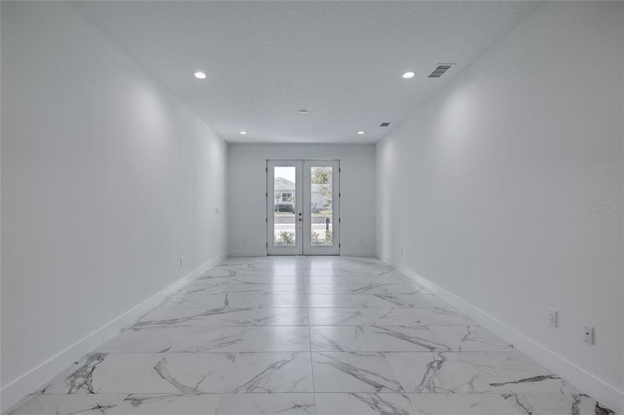 Spacious, unfurnished interior of a new home in , Daytona Beach (Image 22).