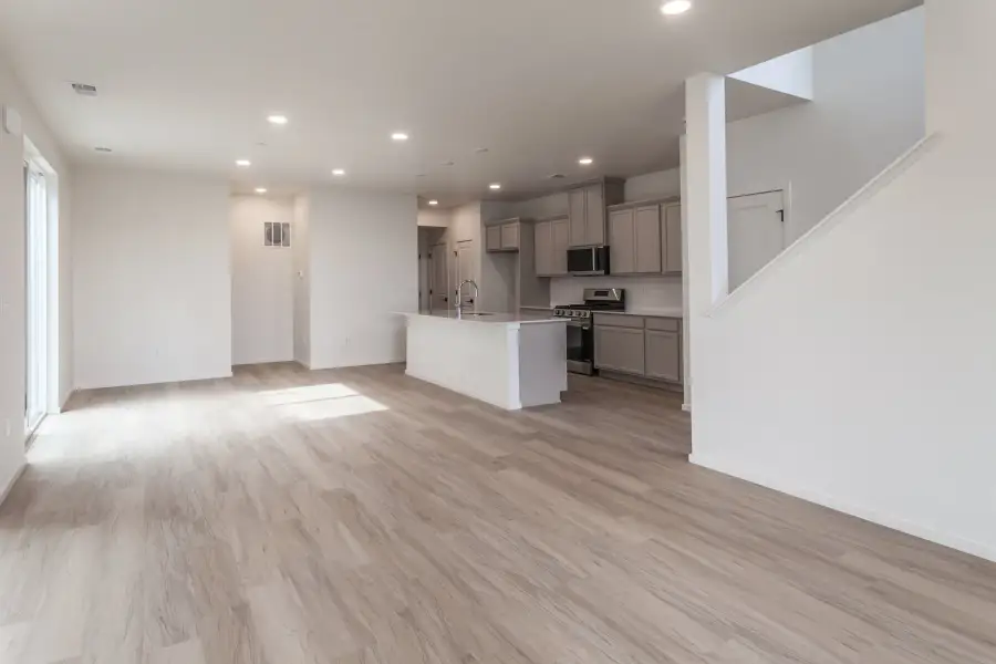 Spacious, unfurnished interior of a new home in Trailside, Timnath (Image 19). Spacious, unfurnished interior of a new home in Trailside, Timnath (Image 19).