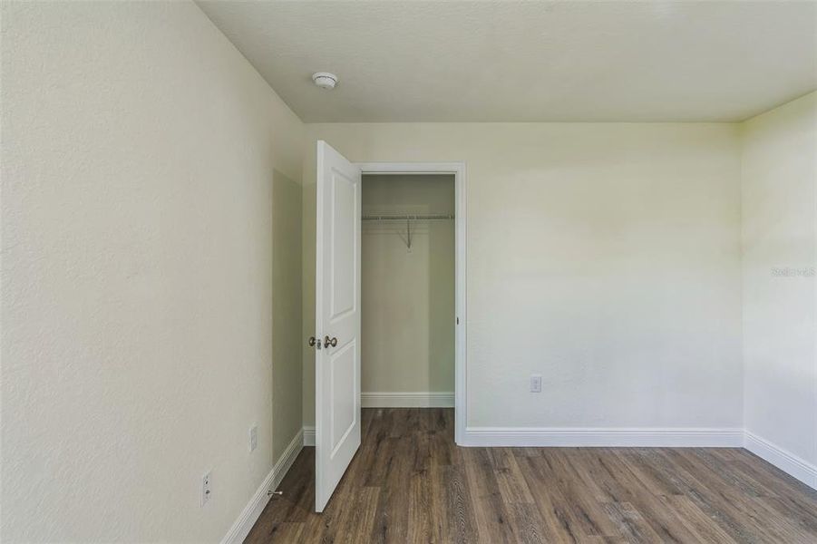 Spacious, unfurnished interior of a new home in , Ocala (Image 9).