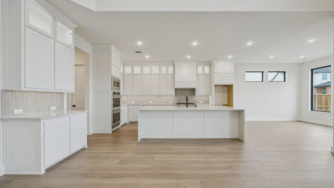 Representative furnished interior of a home built from the Lakewood by Chesmar Homes in Attwater 65's, Waller (Image 5).