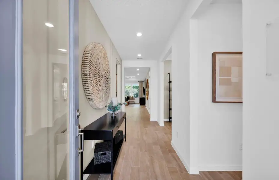 Furnished interior view inside a new home in Del Webb Saint Johns, St. Johns (Image 10).