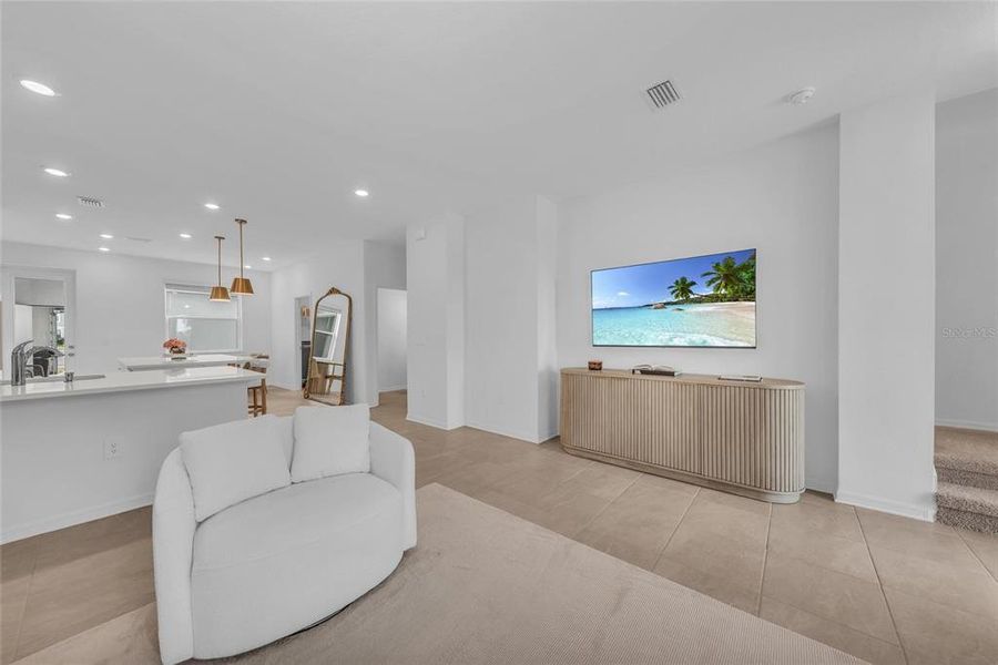 Furnished interior view inside a new home in , Sarasota (Image 5).