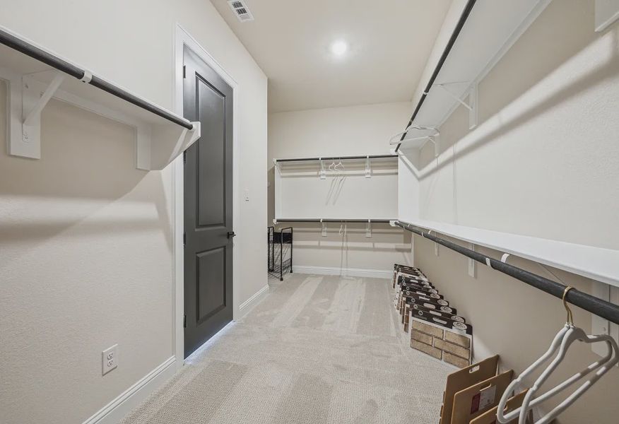 Plan 5042 closet - staged - 9 of 20