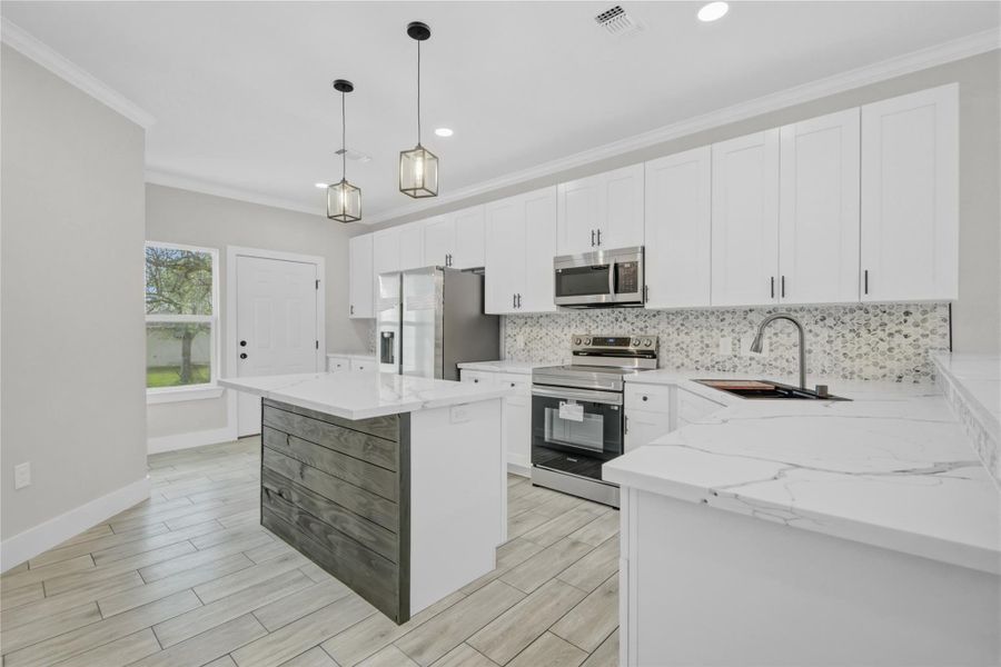 Furnished interior view inside a new home in , Freeport (Image 5).