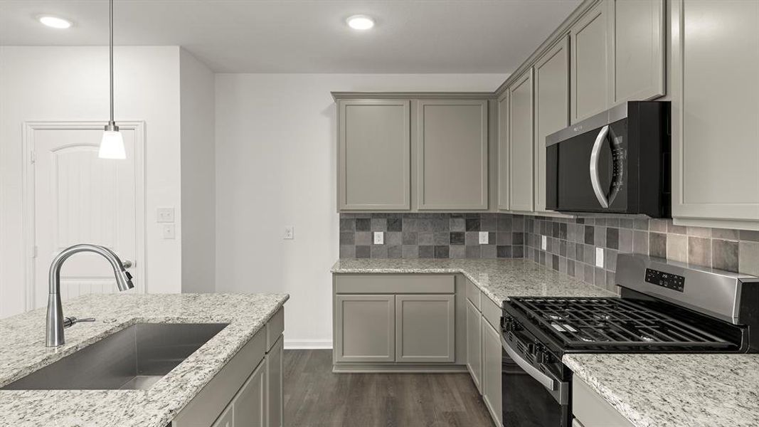 09. 1118 Falls Rush - Kitchen (3)