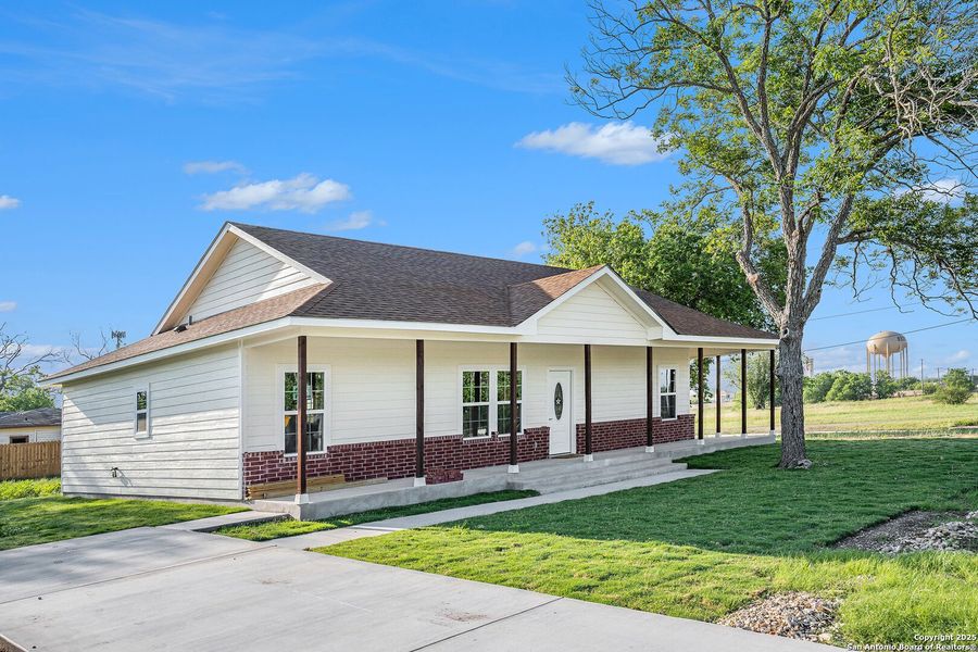 Image 30 of a home in .