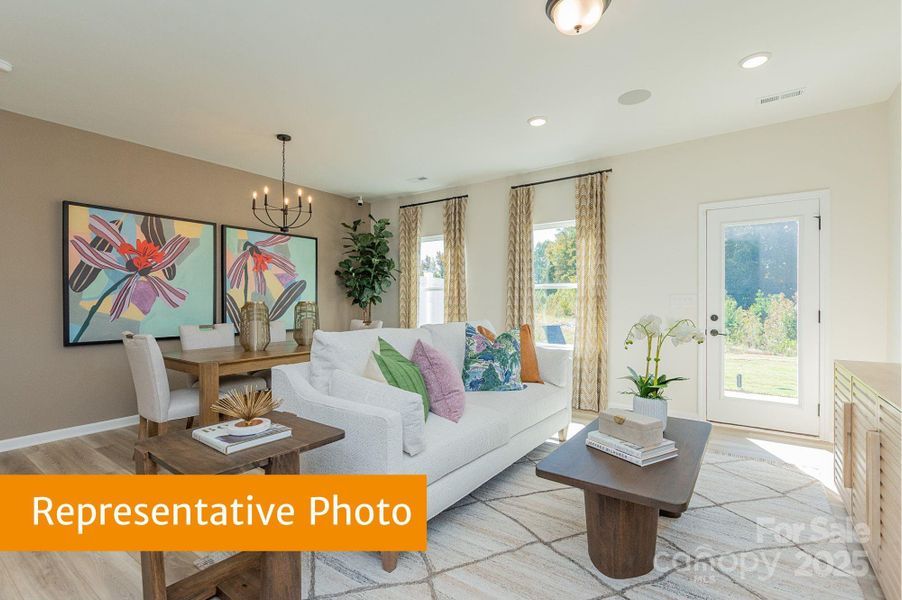 Suwanee Dining and Family Room