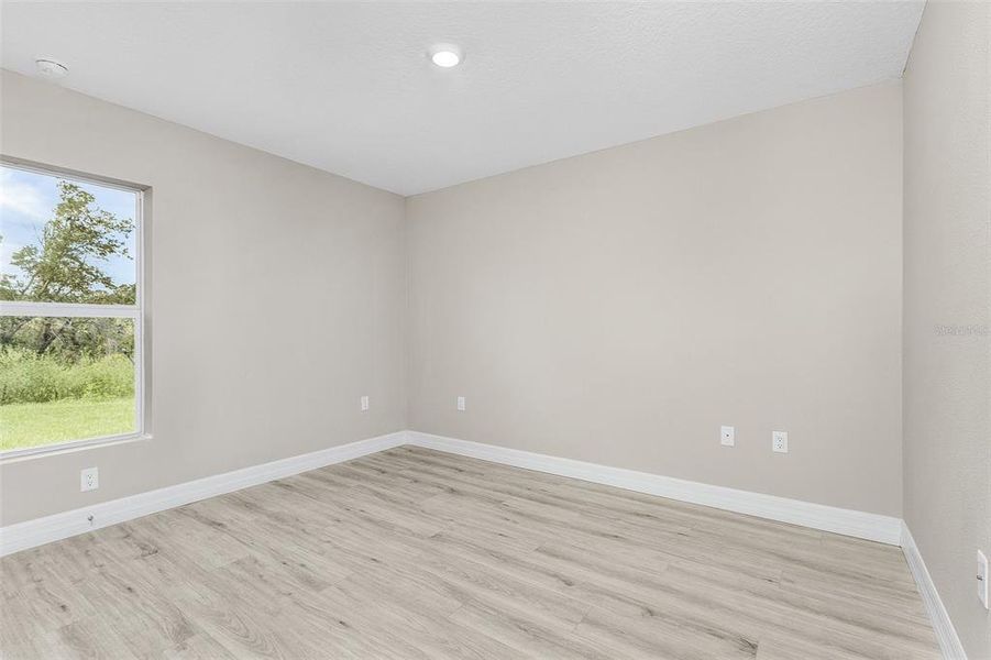 Spacious, unfurnished interior of a new home in , North Port (Image 28).
