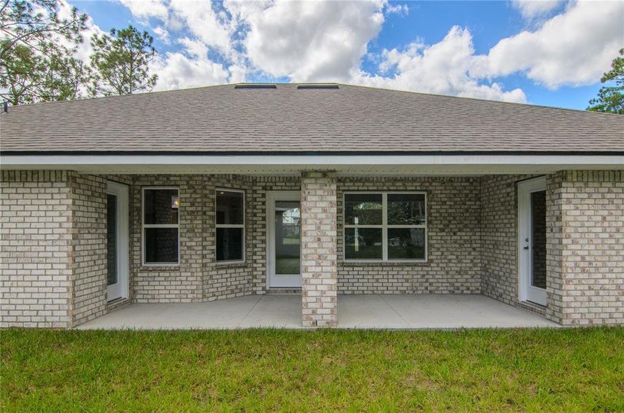 Exterior details and patio area of a home in , Palm Coast (Image 22).