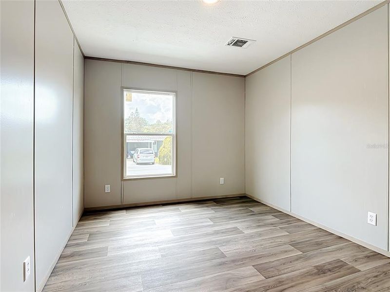 Spacious, unfurnished interior of a new home in , St. Cloud (Image 22).