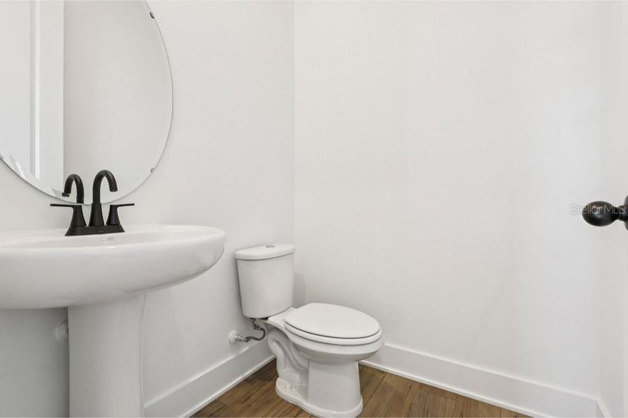 Furnished interior view inside a new home in , Winter Garden (Image 6).