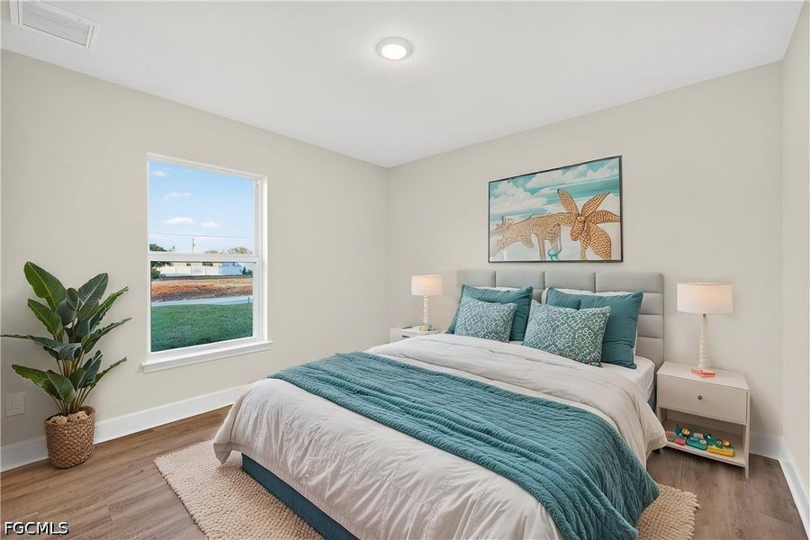 Furnished interior view inside a new home in Cape Coral, Cape Coral (Image 9).