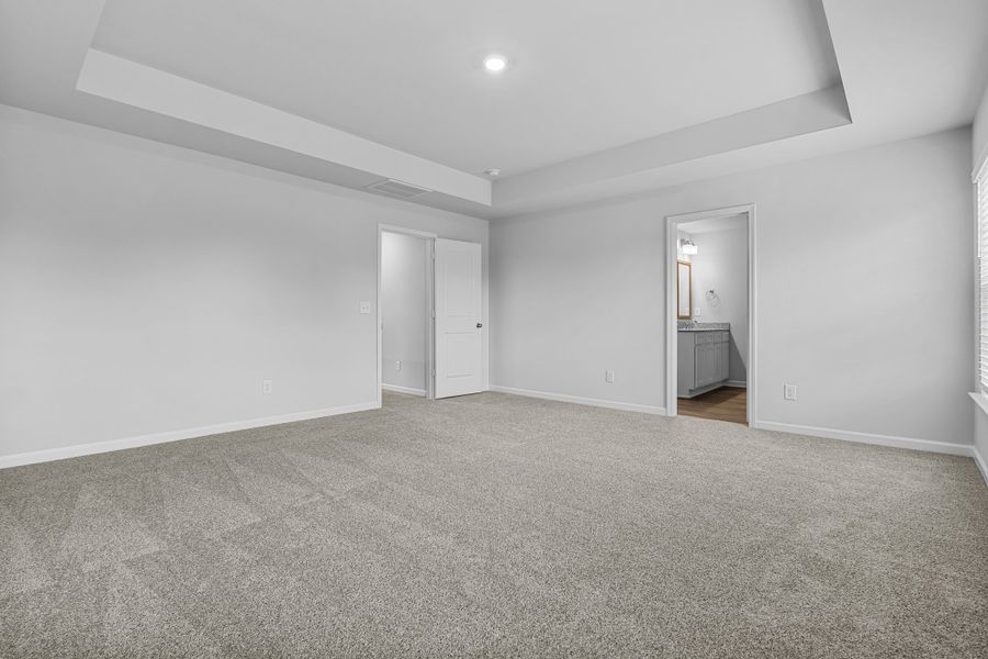 Spacious, unfurnished interior of a new home in Crystal Downs, Sumter (Image 19). Spacious, unfurnished interior of a new home in Crystal Downs, Sumter (Image 19).