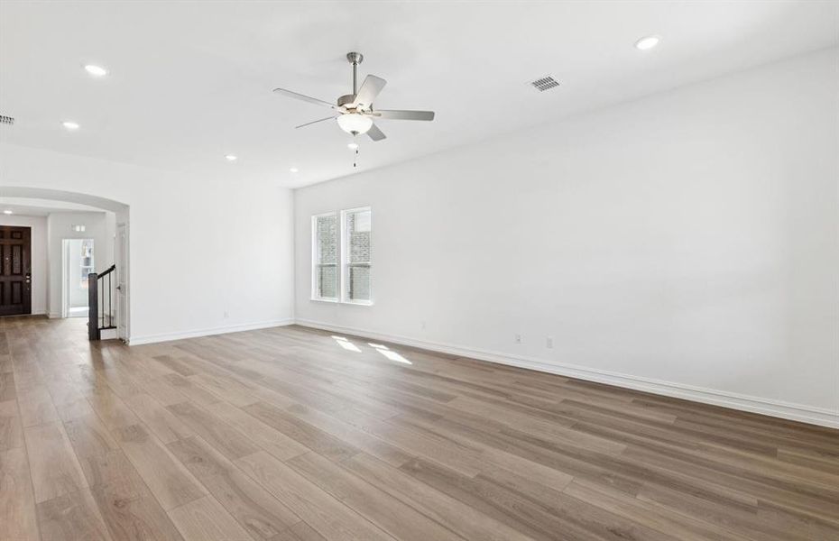 Spacious living area Spacious living area