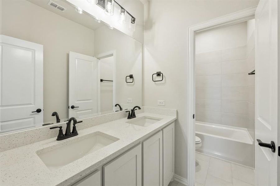 Furnished interior view inside a new home in The Oasis at North Grove 75-80, Waxahachie (Image 8). Furnished interior view inside a new home in The Oasis at North Grove 75-80, Waxahachie (Image 8).