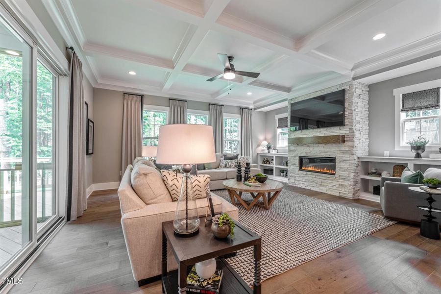 20. HHHunt Homes Crawford- Family Room