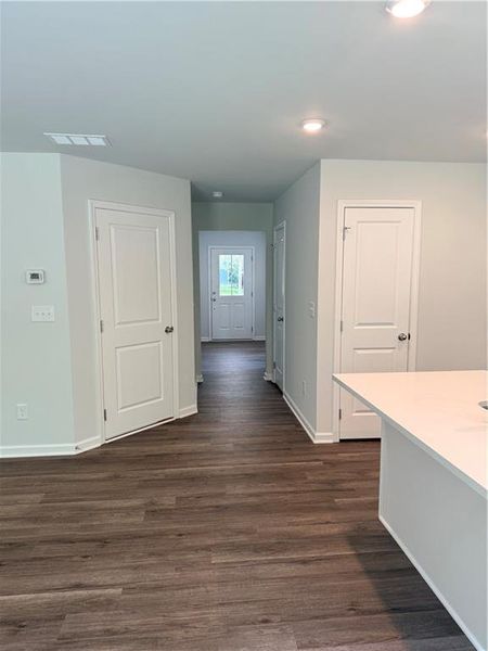 Spacious, unfurnished interior of a new home in , Atlanta (Image 25).